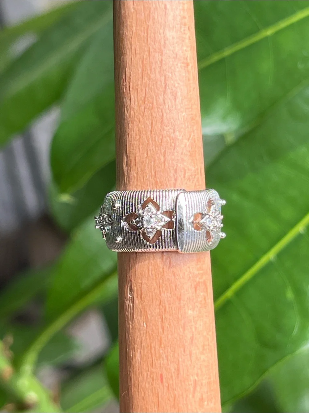 Sterling Silver Floral Cutout Filigree Wide Band Ring w/Accent Stones,adjustable